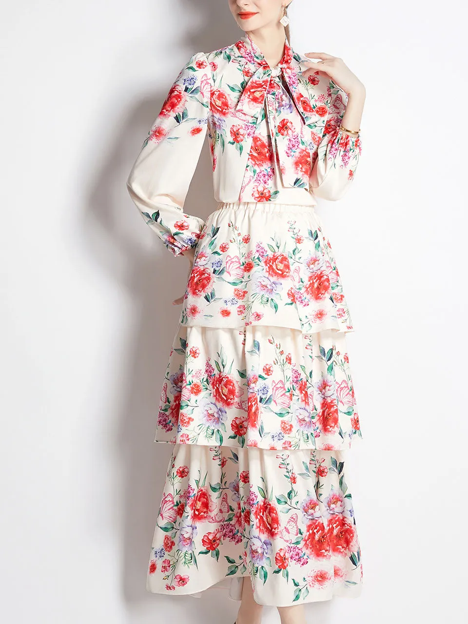 2PS White Rose Print Shirt With Bowknot Long Sleeve And Tiered Skirt Suit