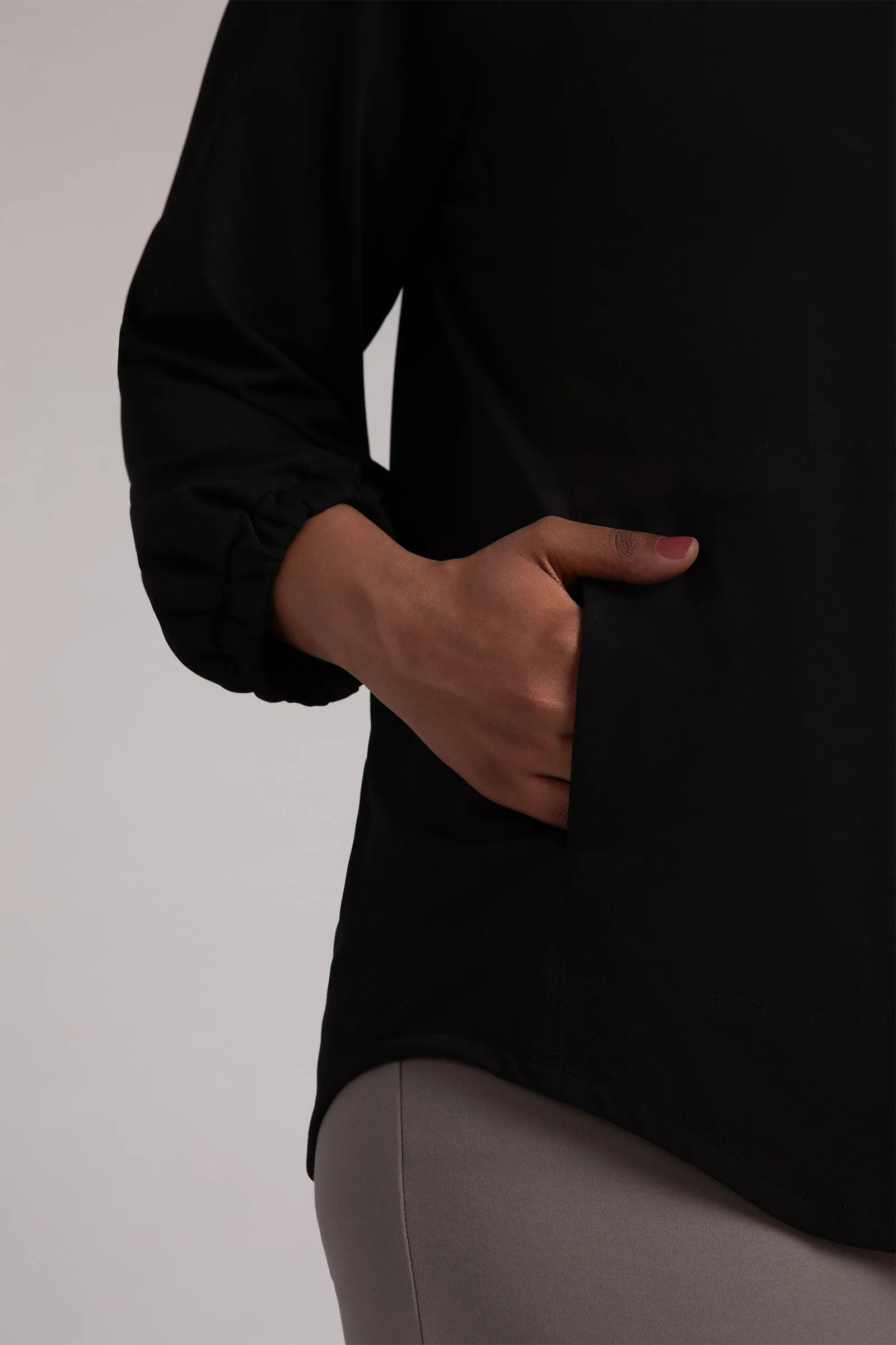 Fleece Back Jersey Move Pullover with Elastic Cuff | Black