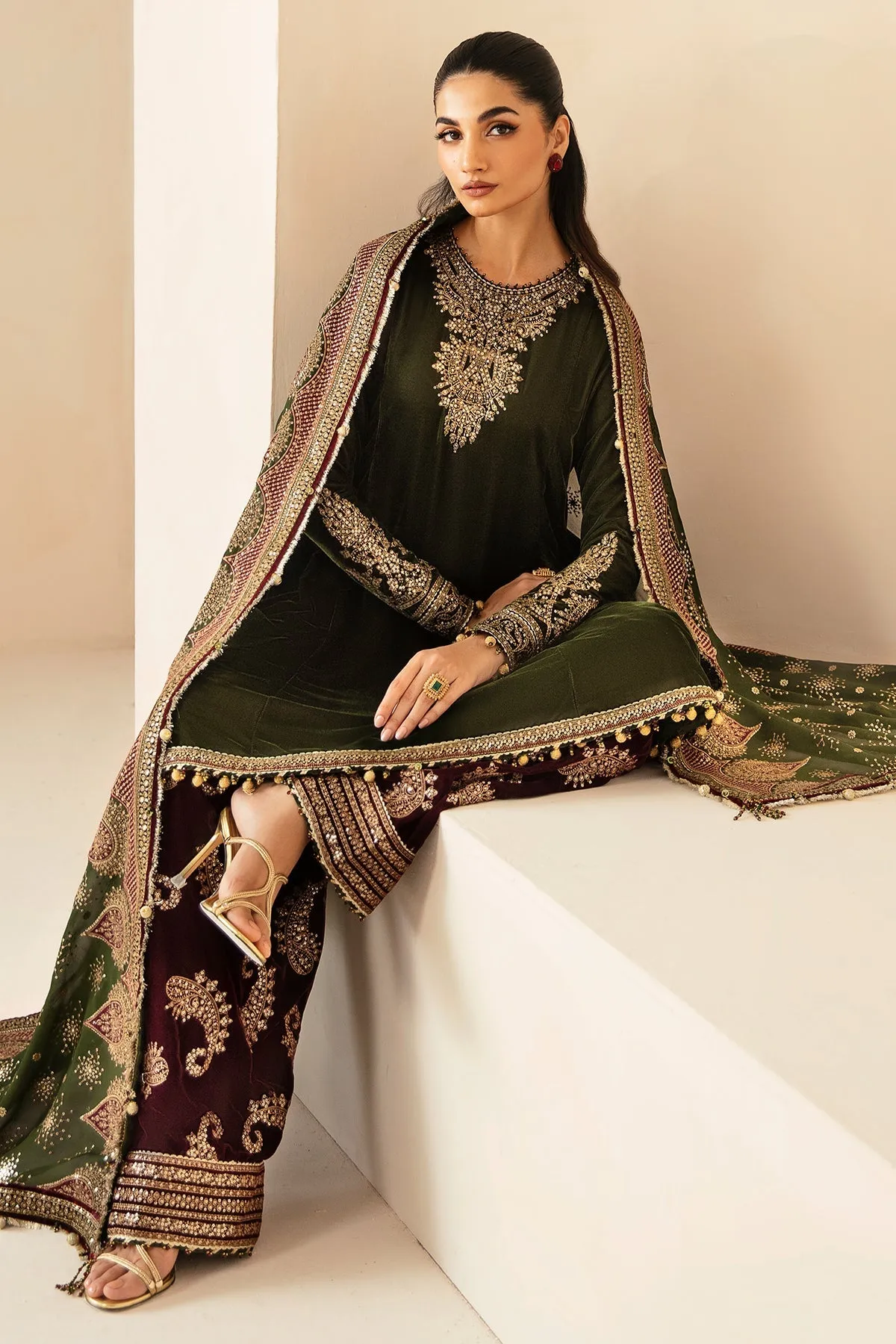 Jazmin The Velvet Edit Embroidered Formals – VF-2029
