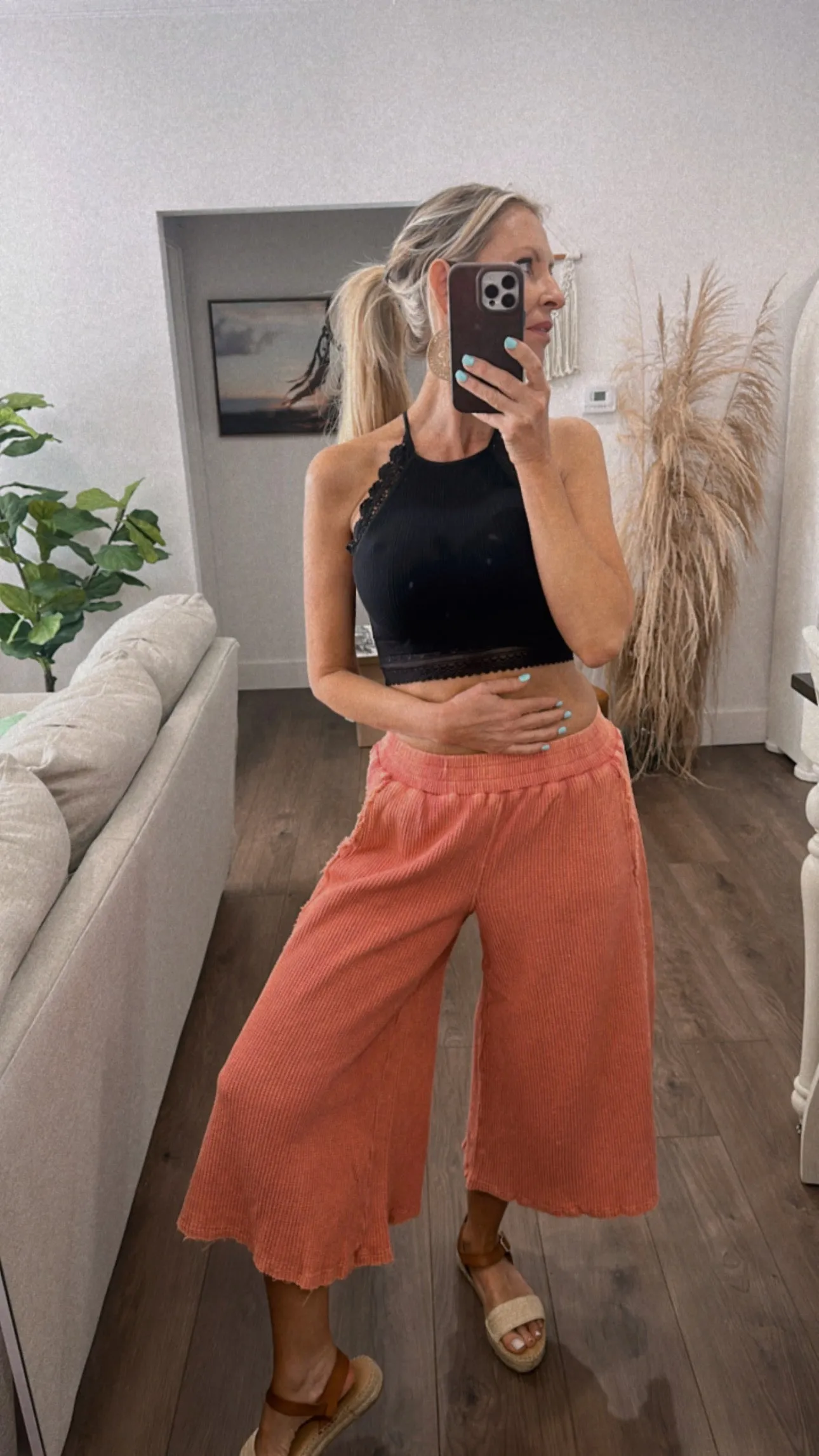 Rising Sun Cropped Pants