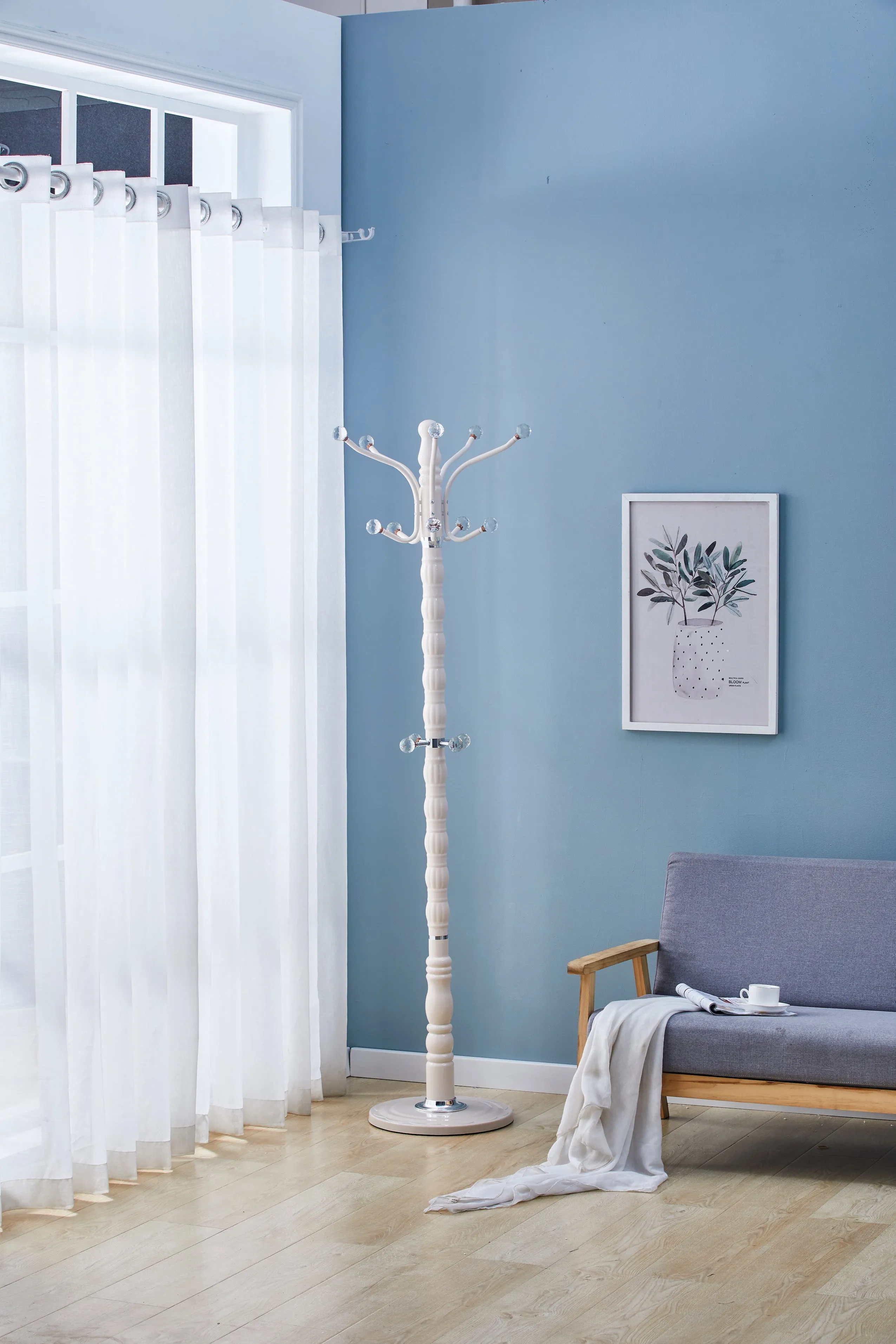 VETRO Sturdy Coat Hanger Colours: Black, Brown, Cream, White & Grey