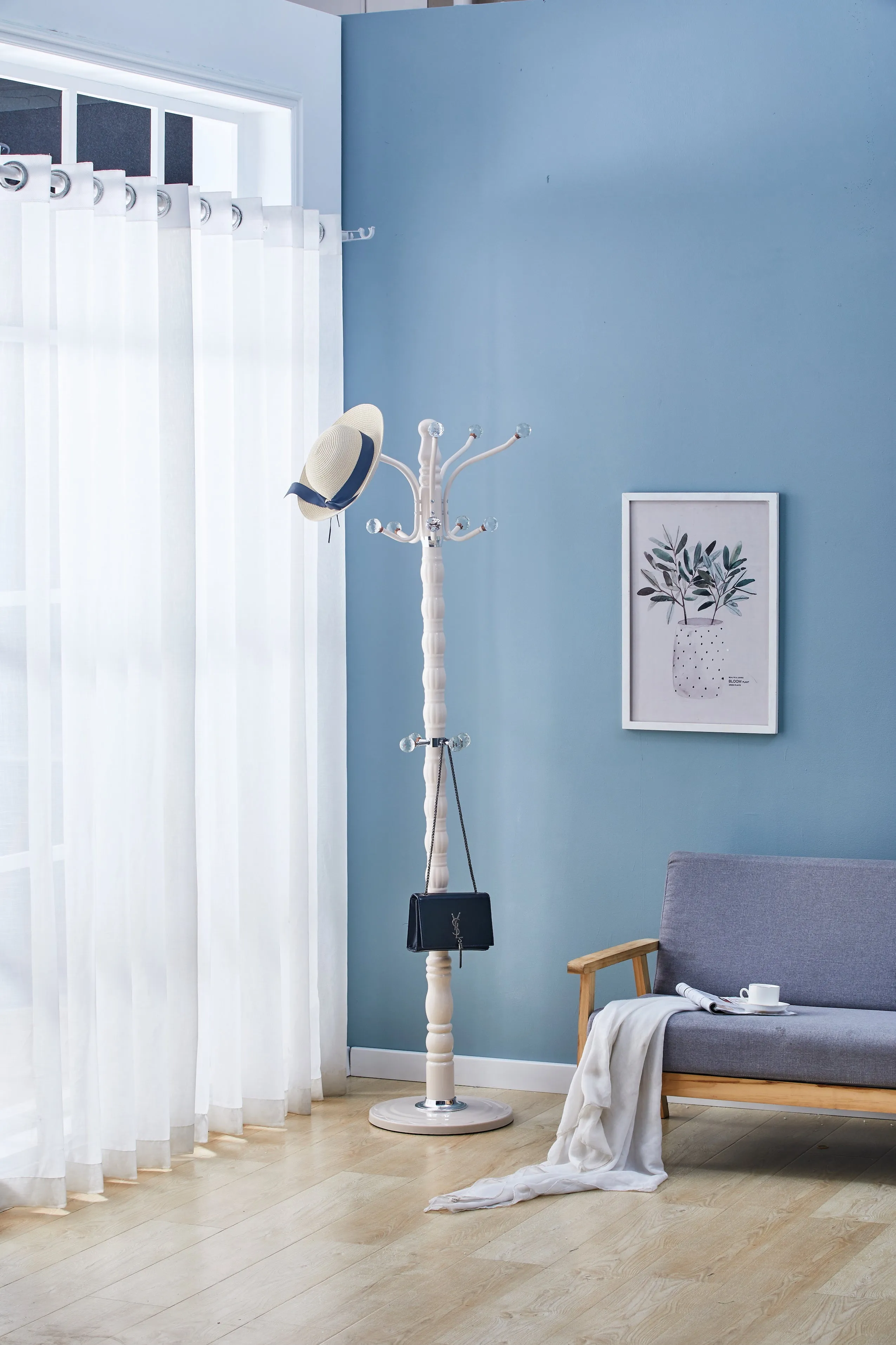 VETRO Sturdy Coat Hanger Colours: Black, Brown, Cream, White & Grey