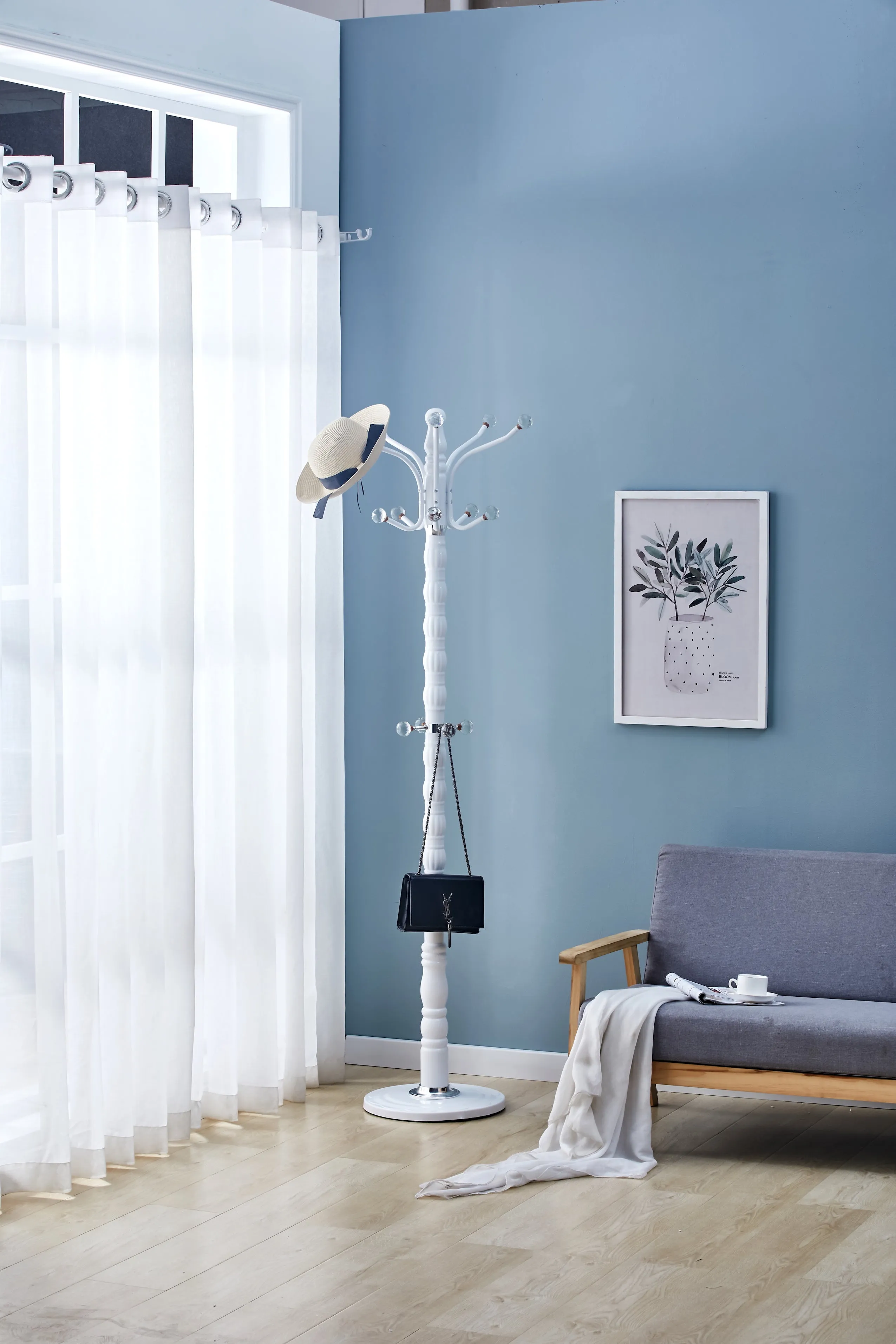 VETRO Sturdy Coat Hanger Colours: Black, Brown, Cream, White & Grey