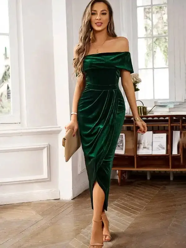 Women’s elegant velvet one-shoulder party dress